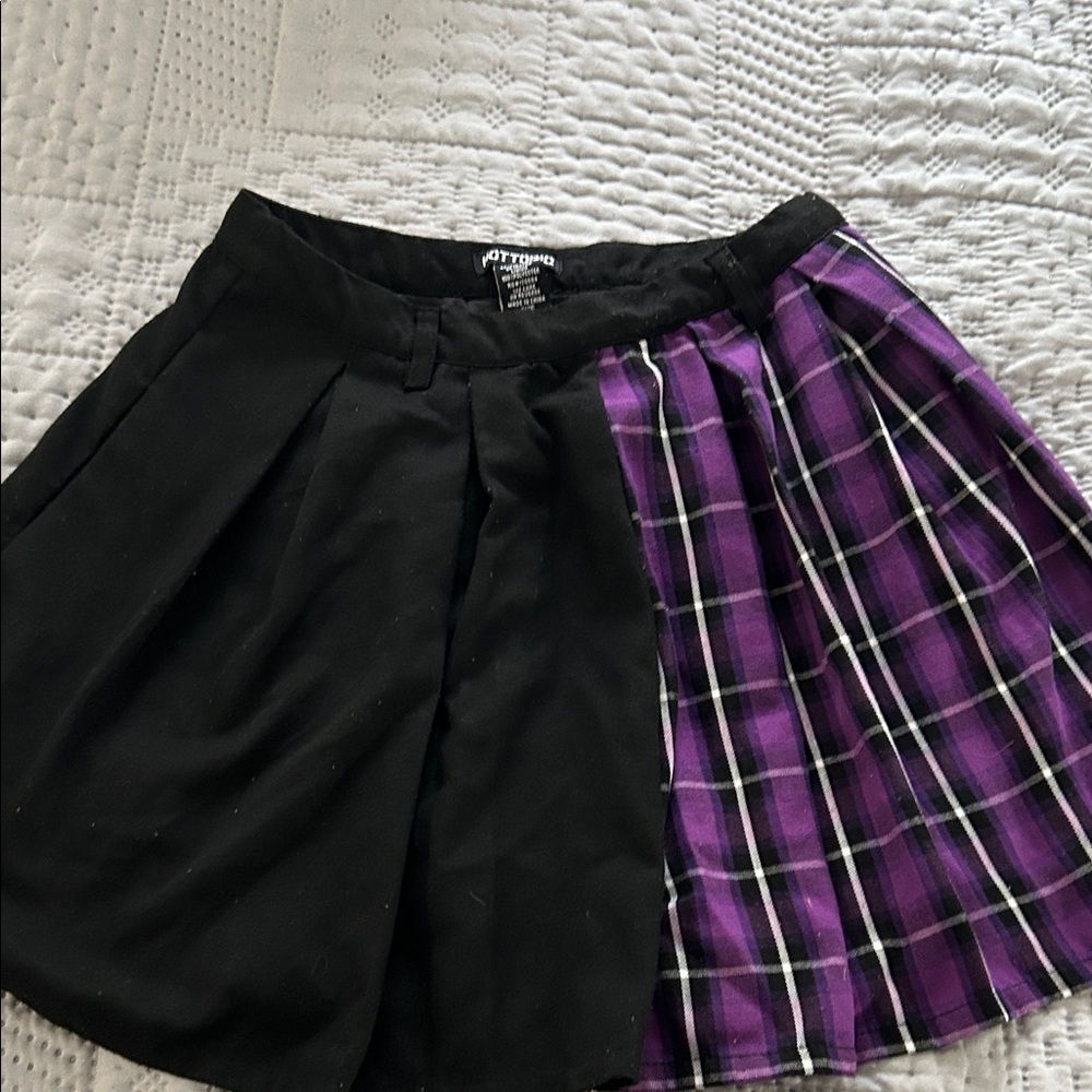 Hot Topic Black and Purple Plaid Mini Skirt